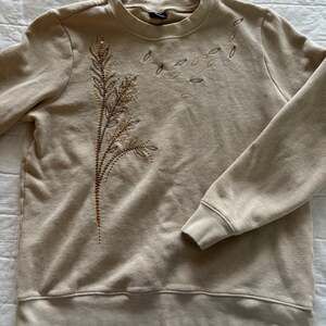 Vintage Basic Editions Embroidered Fall Wheat & Leaves Crewneck Sweatshirt